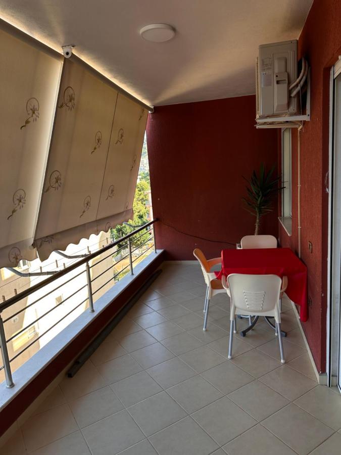 Family Apartments Саранде Екстериор снимка